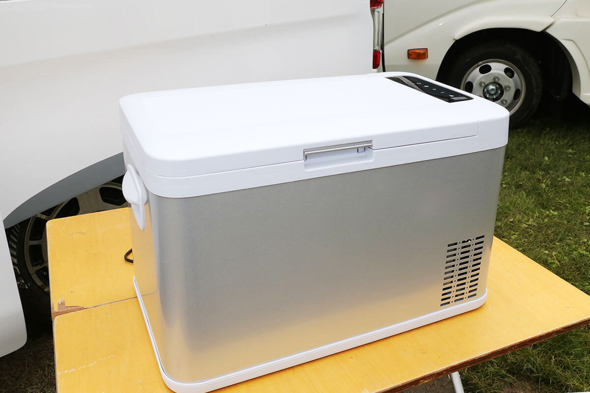 ポータブル冷凍冷蔵庫「DFA-25L」