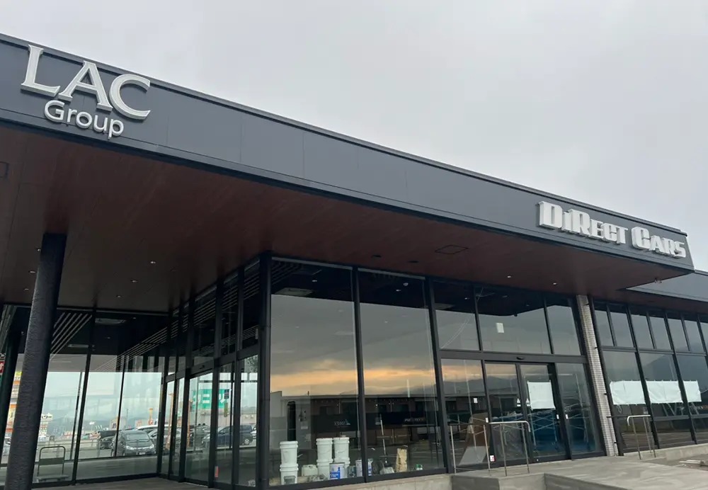 ショールームFUKUOKA BASE（ダイレクトカーズ）