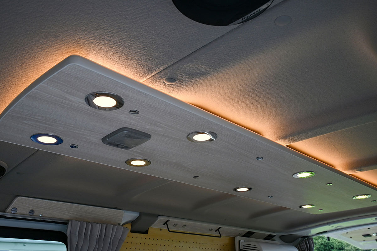 アルテの車内照明