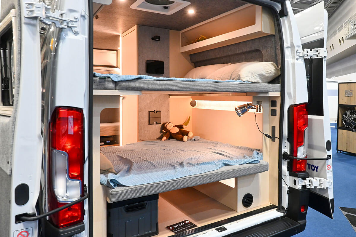 Brugge（ブルージュ）のダブルベッド