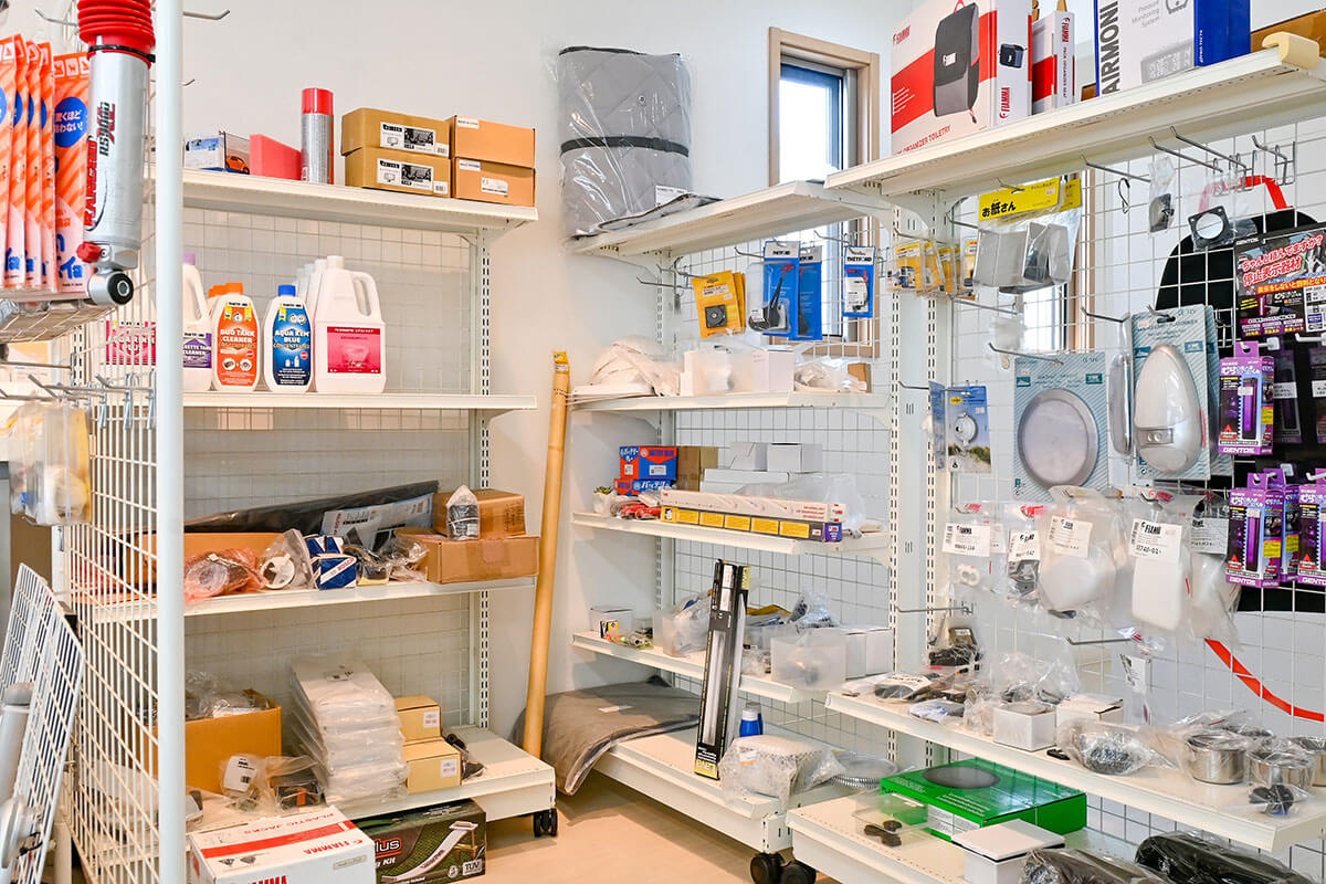 キャンピングカーのパーツ