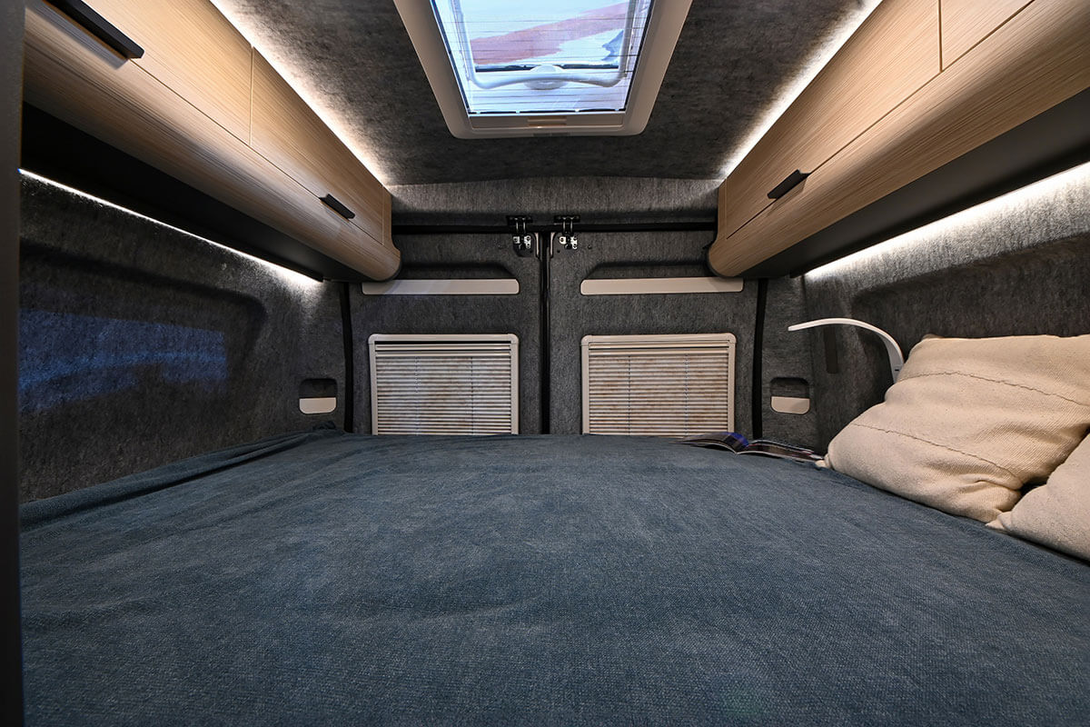 DA VINCI アニバーサリーモデルのリアベッドスペース