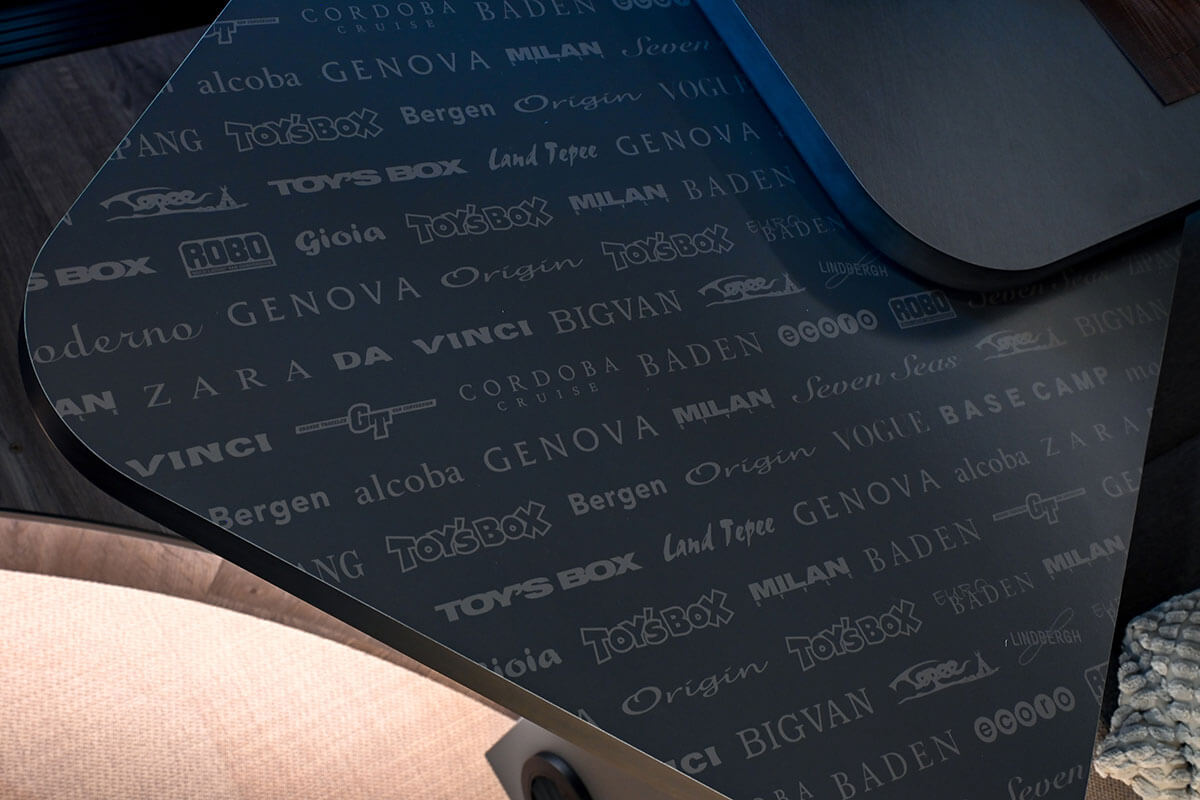 DA VINCI アニバーサリーモデル5.4モデルのメモリアルロゴ