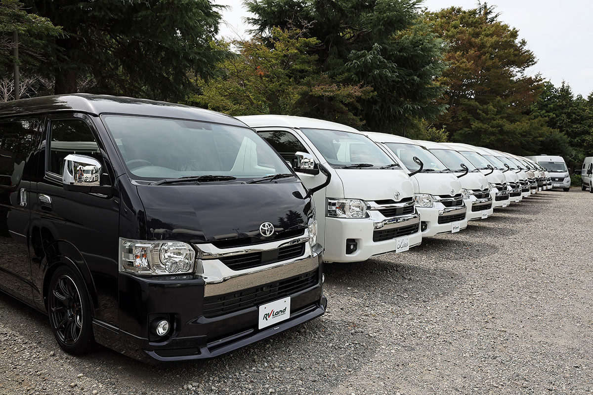 ハイエース(トヨタ)／キャラバン(日産)