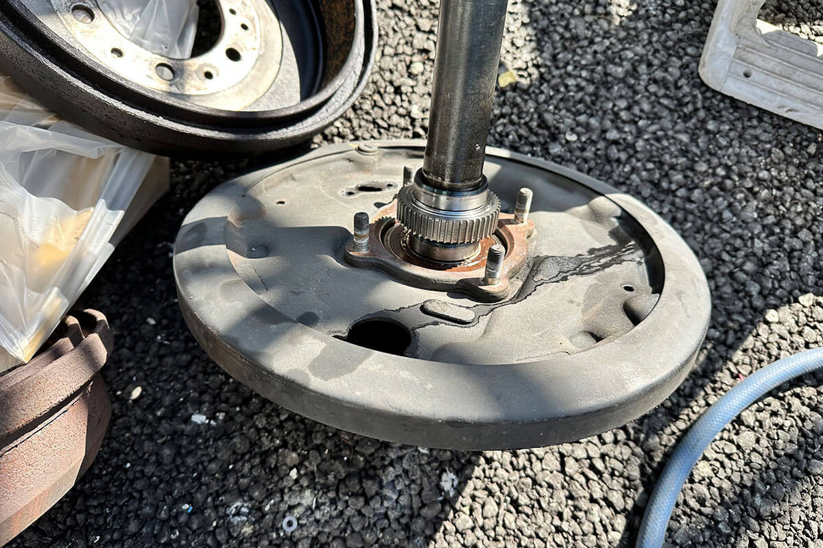 大きいキャンピングカーの部品