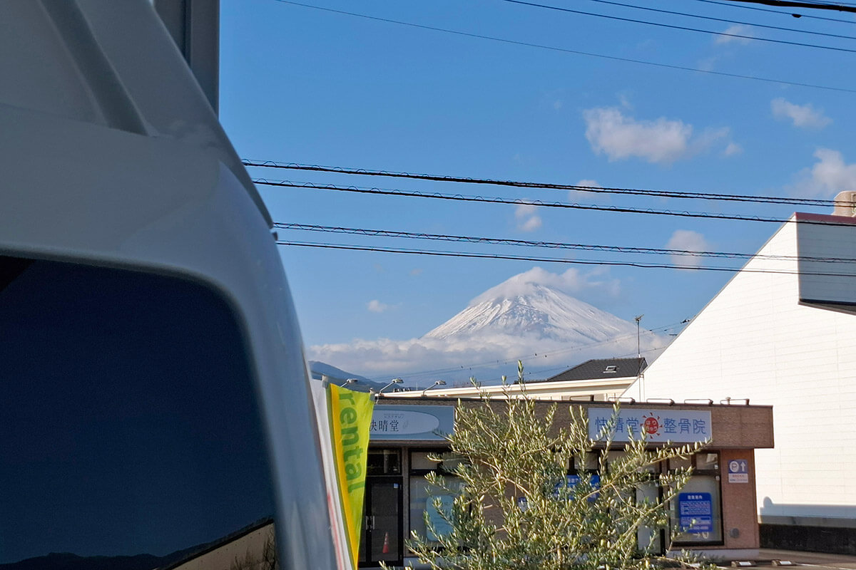 キャンピングカーガーデンからみえる富士山