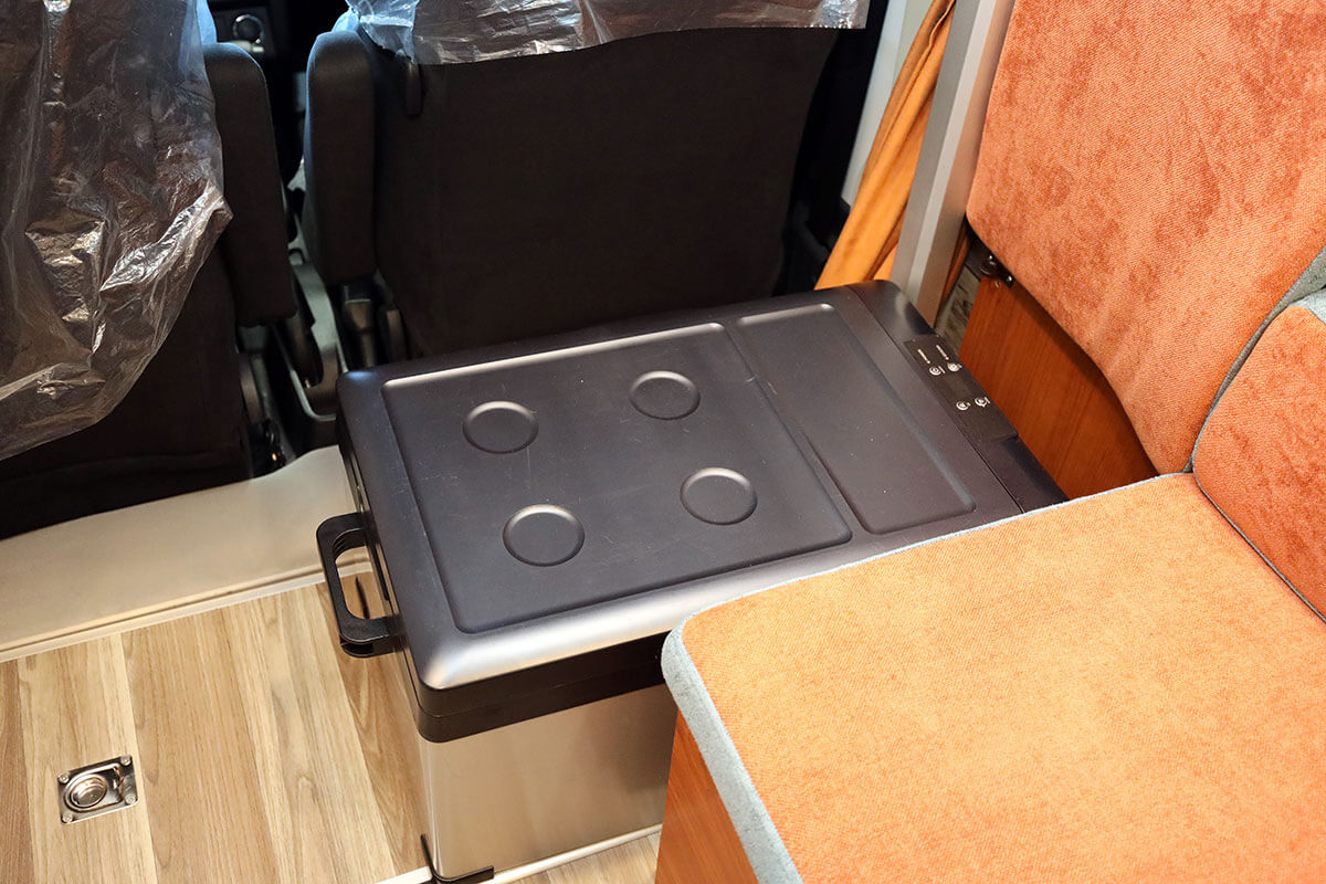 ミニポップフライヤーの冷蔵庫