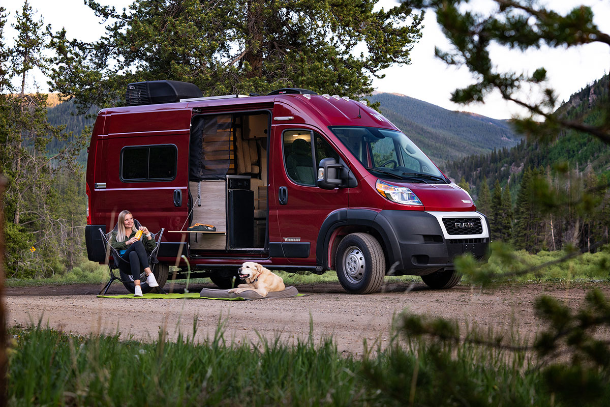 ウィネベーゴ ソリスポケット 36A