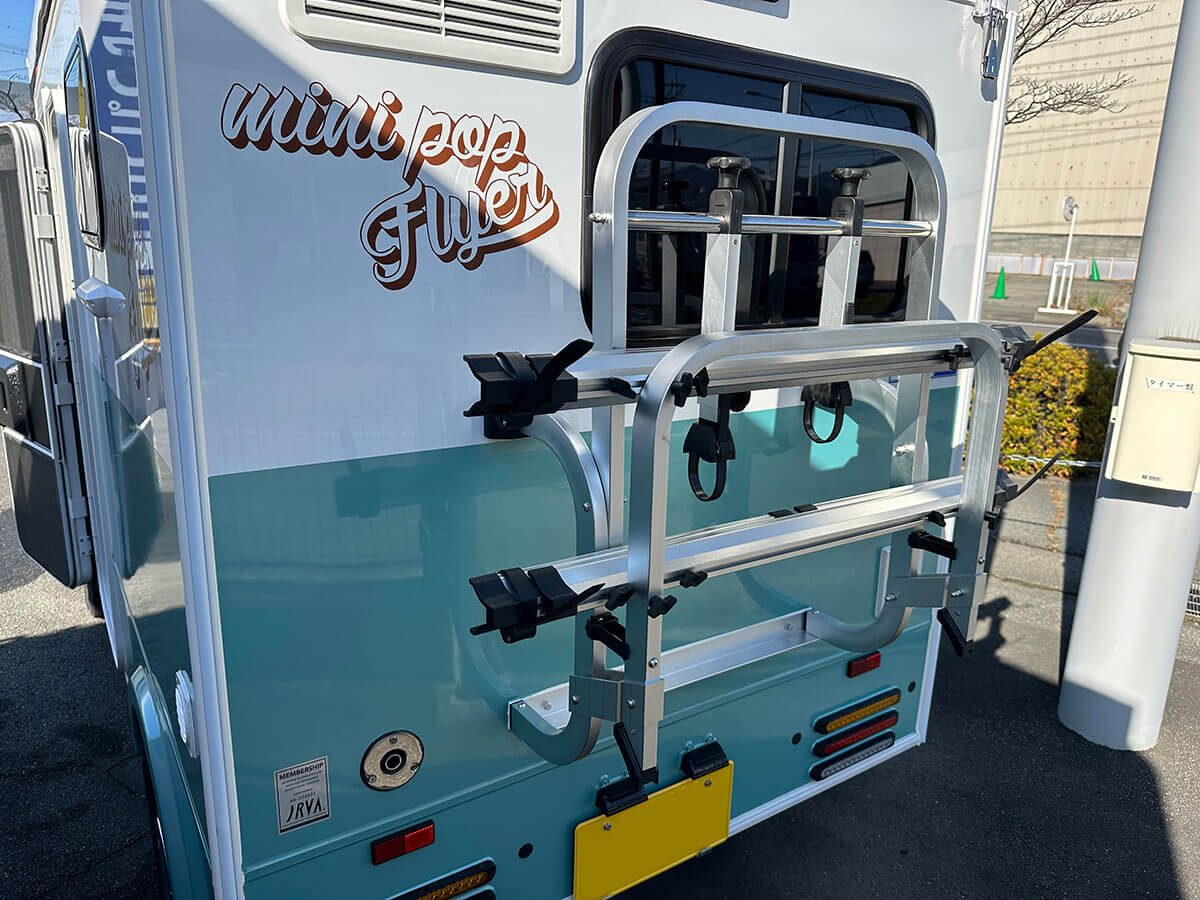 Flyerのサイドエントランス