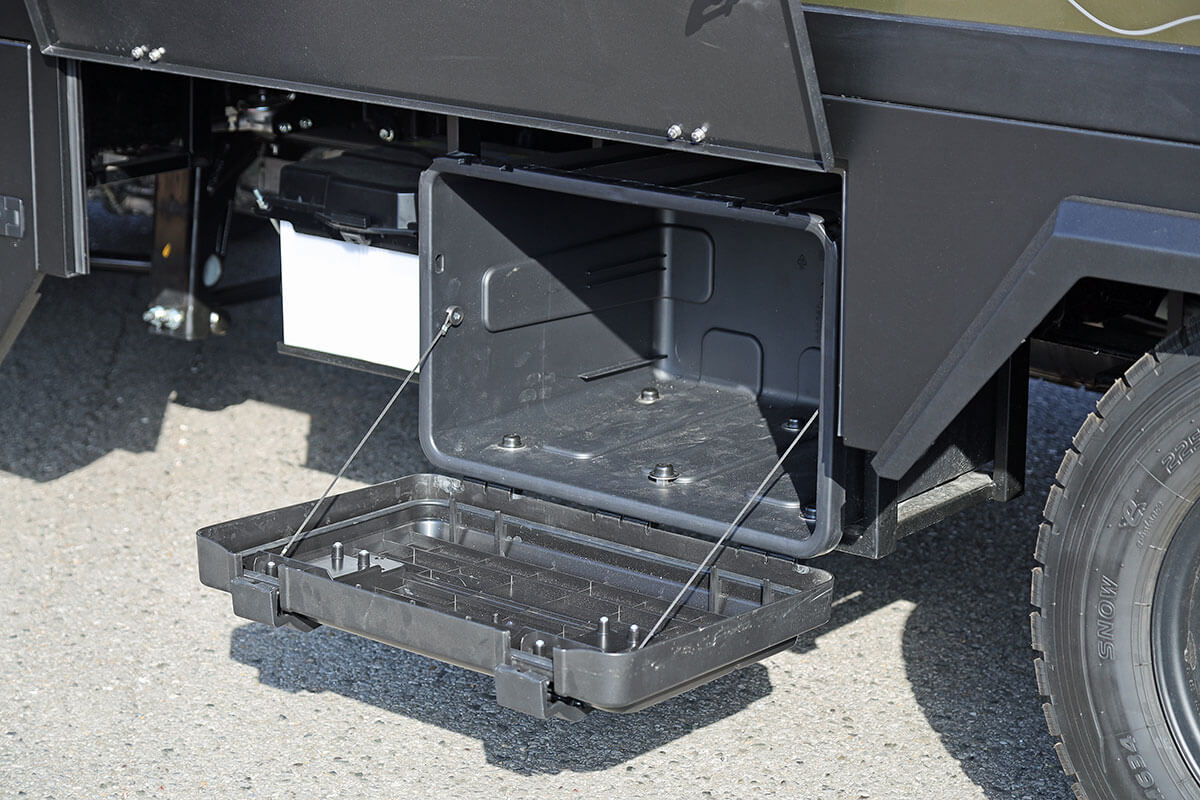 GeoRoam(ジオローム)のフタ付きの外部収納庫