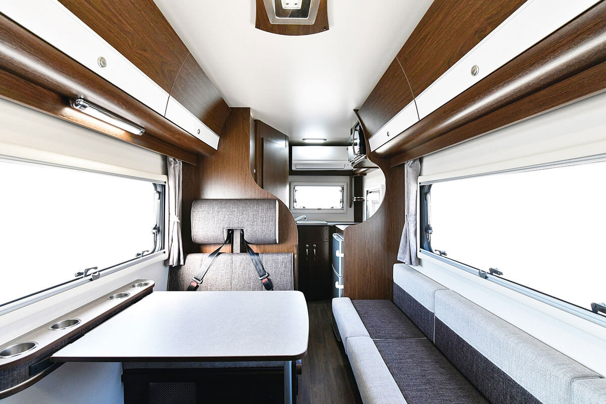 モビー(MOBBY)のレイアウト