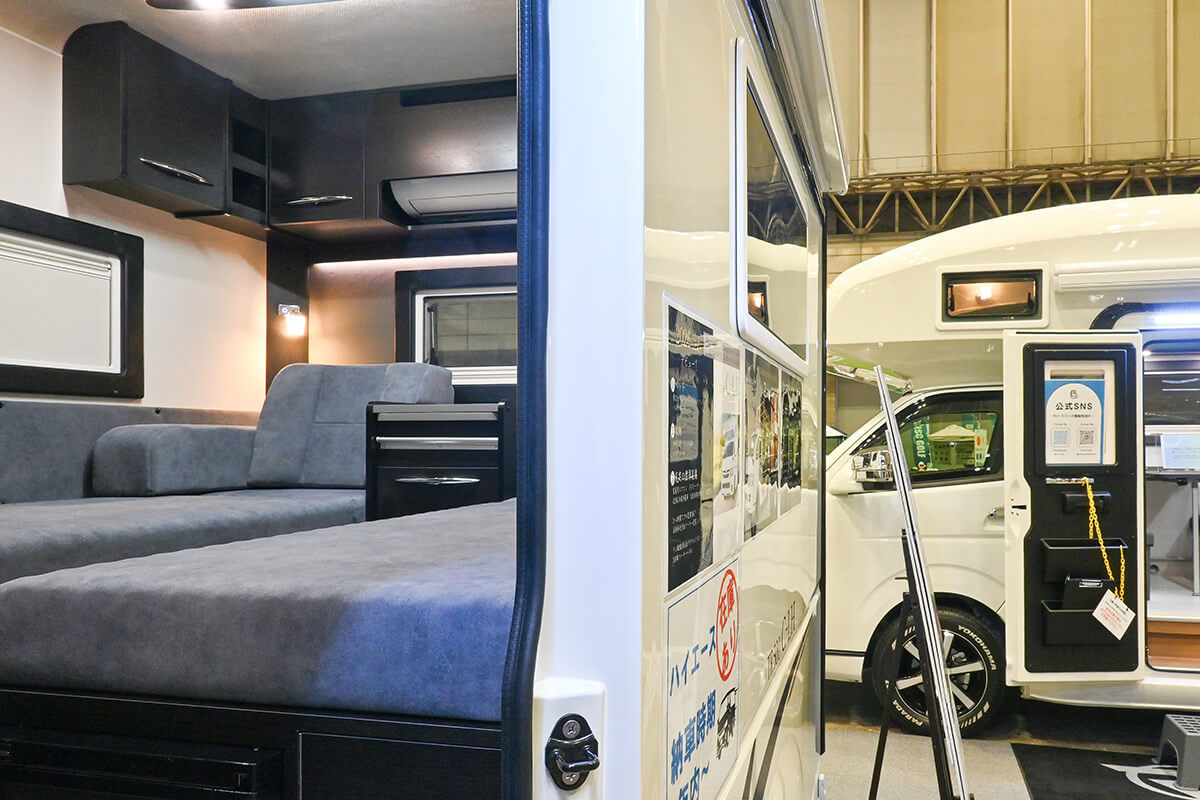 C-LHの多層構造高断熱パネル