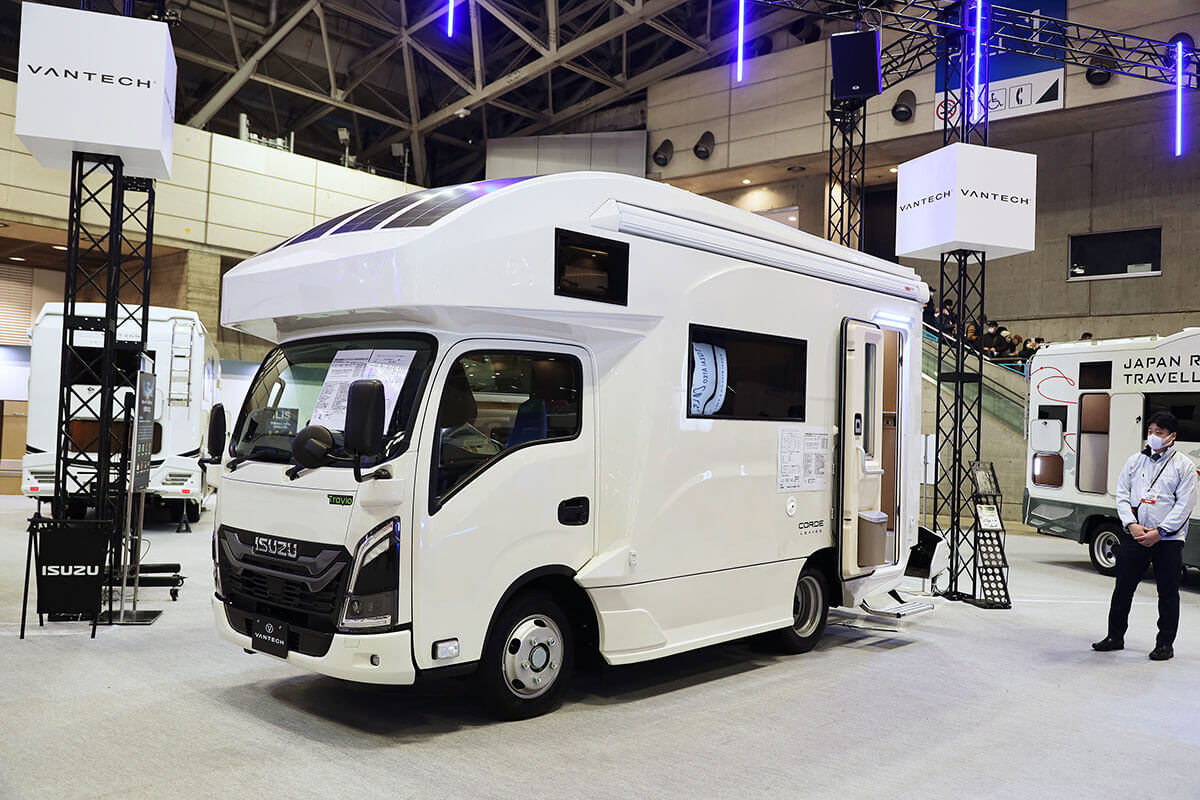 8kWリチウムシステムを搭載した、いすゞ・トラヴィオベースの新型コルドリーブスがデビュー！