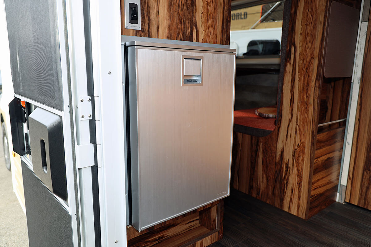 レジストロアウルの冷蔵庫