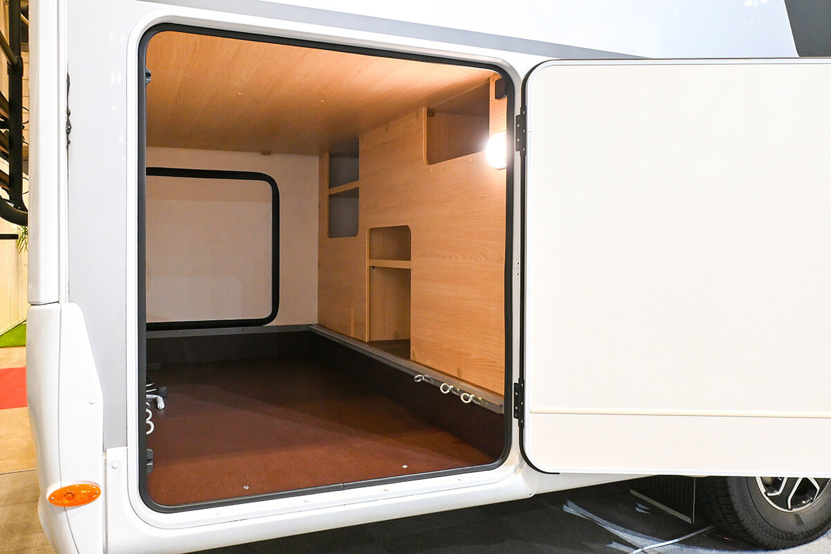 サンライトの「T68 アドベンチャーエディション」のラゲッジスペース